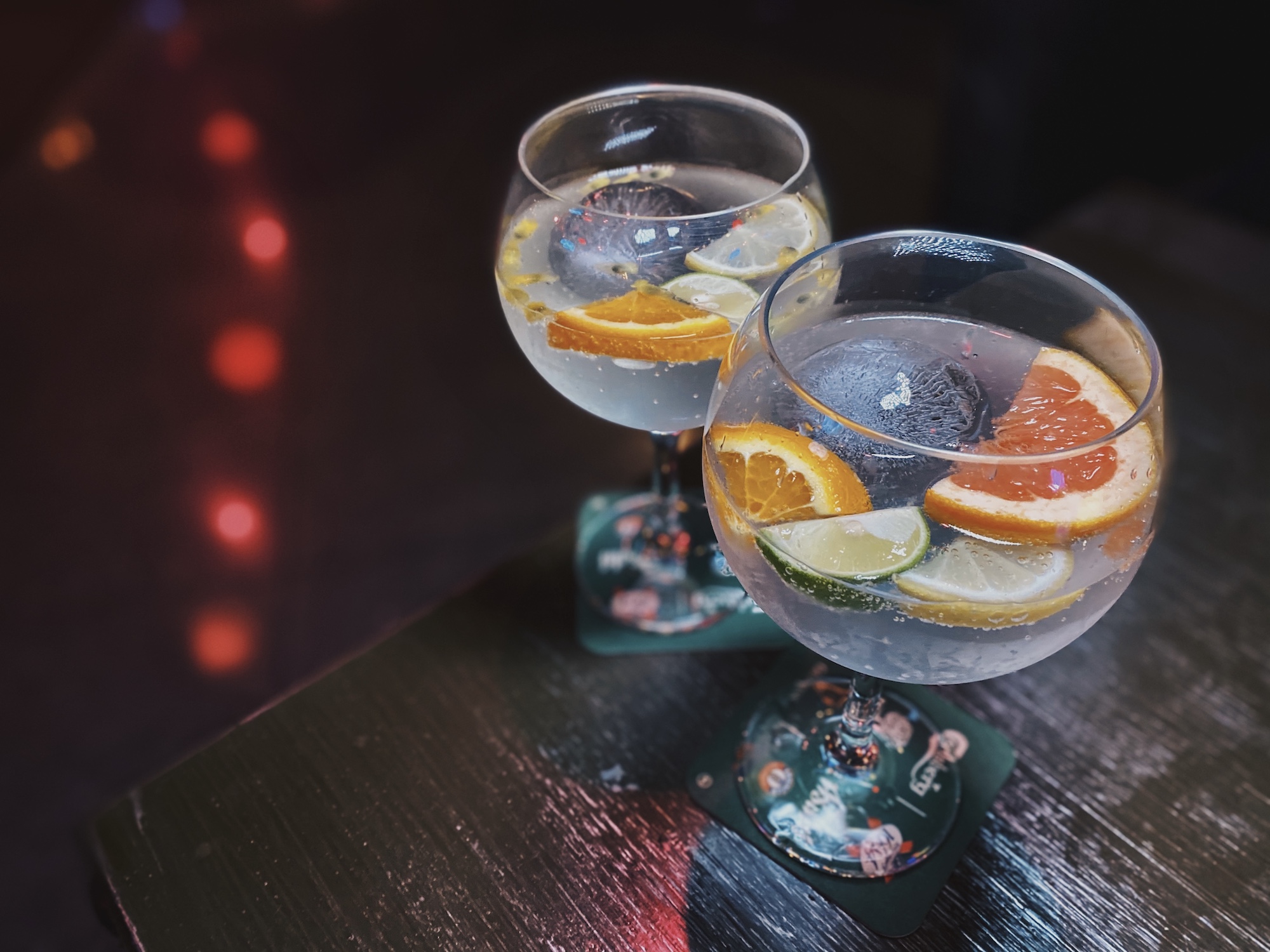 premiere-bar-taipa-village-gin-and-tonic