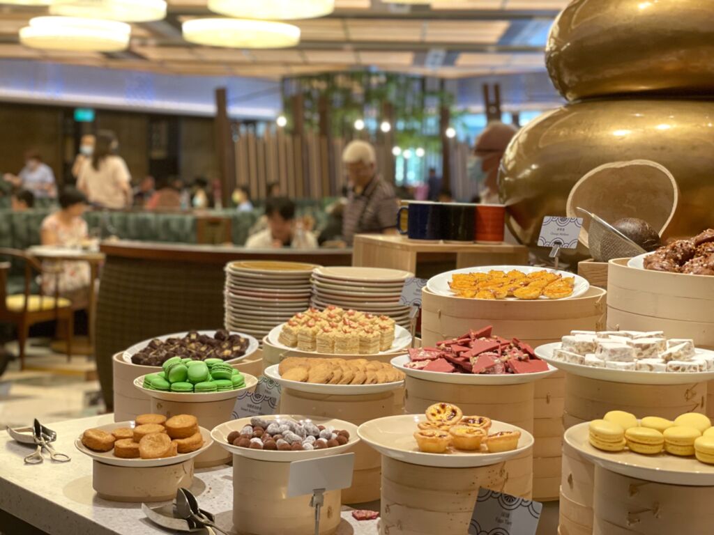 The Grand Buffet_Grand Lisboa Palace_petit four station_Macau Lifestyle